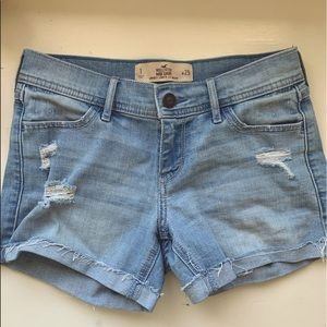 Hollister Midi 4” Inseam Distressed Jean Shorts